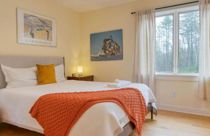 PoolHot Tub Firepit Near Hikes Shops Dining Cragswood Lodge by AvantStay - Foto 44