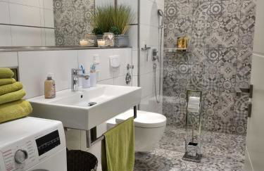 "GESTRANDET" in der Villa Katharina- - Foto 13