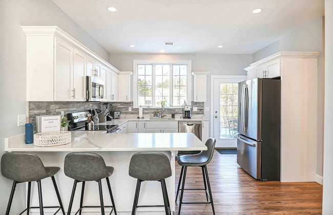 Maritime Meadows Charming Resort-style Home! - Photo 16