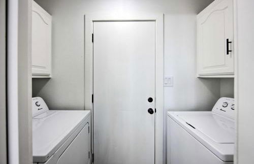 Luxe Lakehouse with Sunset Views on Lake Palestine! - Foto 28