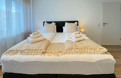 3 Zimmer Apartment, 90 qm, ruhig und zentrumsnah, max 6 Pers, 15 qm Balkon , private Garage, Internet 1000 MBit - Foto 8