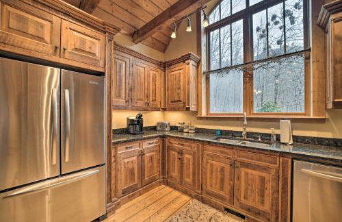 Hot Tub and Mtn Views! All-Season Escape in Franklin - Foto 9