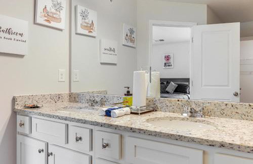 Walk to Dog Park and Playground Hampton Haven! - Foto 13