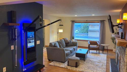 East Wenatchee Oasis 4BR, Pool, Hot Tub, Loop Trail - Foto 1