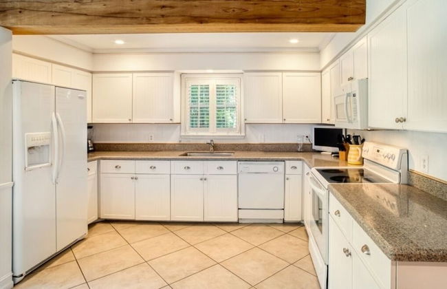 Lollipop 3 Bedroom Home by RedAwning - Photo 7