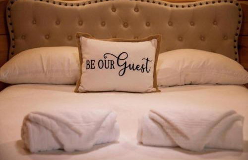 Southern Comfort Retreat with a private hot tub - Foto 29