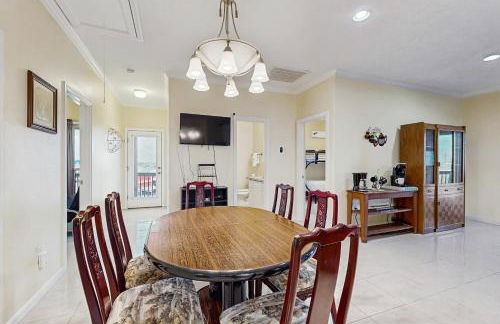 Amazing Canal Front Hot Tub Boat Ramp - Foto 11