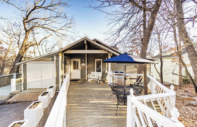 Serenity Now Quiet 4 BDR Next to Margaritaville! - Photo 37