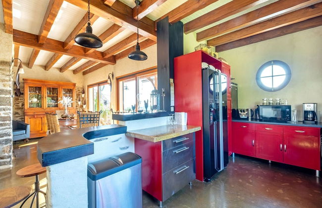 Stone House With Pool and Garden - Photo 13