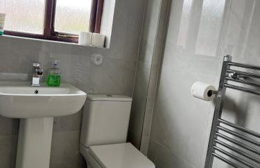 Preston 4 bedroom house near M55 & M6 - Photo 17