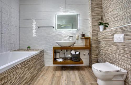 LUXURY VILLA PARADISE 120m from sandy beach, heated pool, billiard, max 12 pax - Foto 32