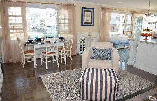 Little Miss Cottages - 68 East Grand Luxury Condo - Photo 12