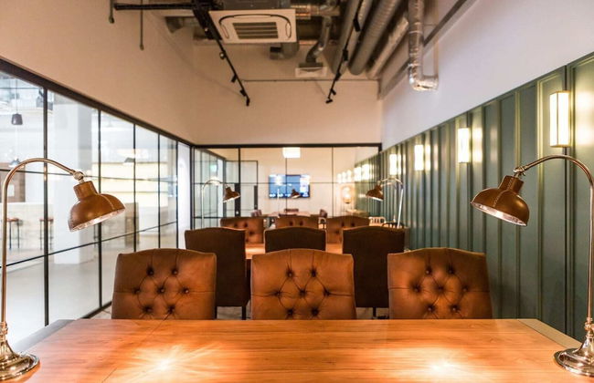 For Students Only Chapter White City in London - Photo 7