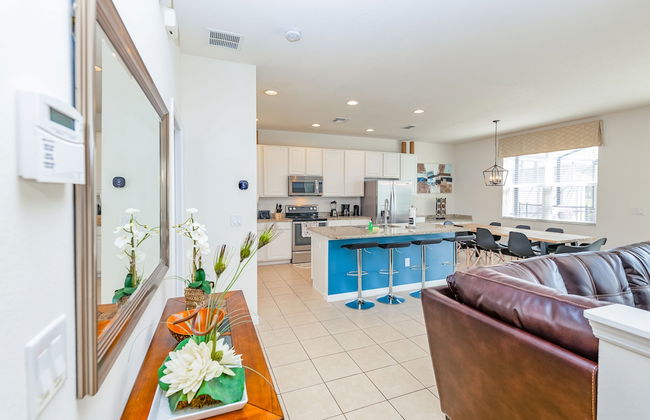 Fantastic 4br 3ba with Pvt Pool with Lake view near to Disney - Foto 1