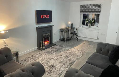 Modern 3 Bedroom high spec house in Sheffield - Photo 1