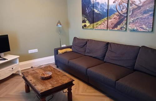 The House of Gnarrr - Photo 1