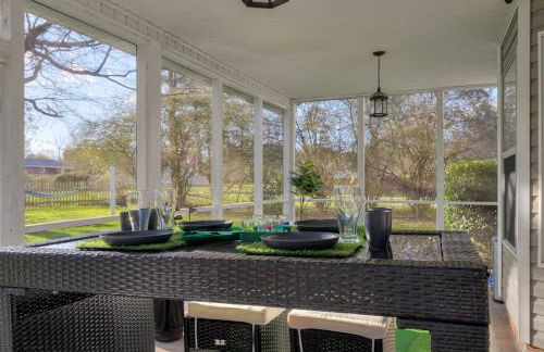 5min drive to AN Golf Club l Pet-Friendly l Big Backyard, BBQ & Fun Activities - Foto 18