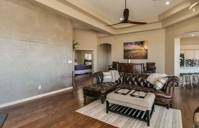 Fabulous 4-bdrm W/breathtaking Views & Pool! - Foto 28