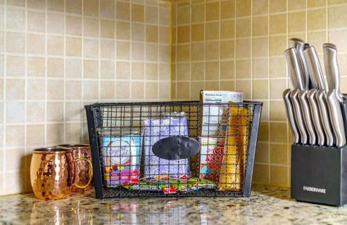 Jungle Book by Jungle House Walkable to High Street Downtown & Short North Near Nationwide Arena OSU & Convention Center Free Parking 5 800 Reviews - Foto 45