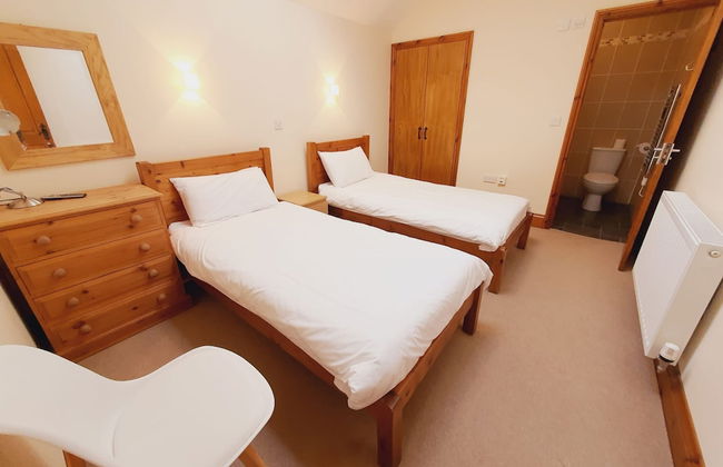 The Victorian Barn self catering holidays with pool & hot tubs - Photo 3