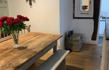 Lovely Two Bedroom Town House - Minimum 2 Night Stay - Foto 19