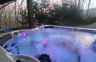 Chalet Getaway, Hot Tub, Pet Friendly! - Foto 27