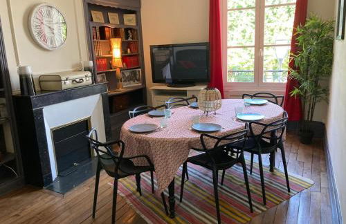 Et au pied coule une rivière, situation et vue idéales - Foto 15