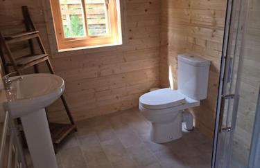 Spruce Cabin - Cabins at Aithernie, East Fife - Foto 7