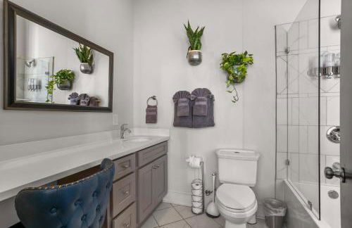 Stunning 2-Bedroom Garden District Newly Renovated - Foto 14