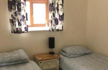 Court Farm Holiday Bungalows Ltd - Photo 35