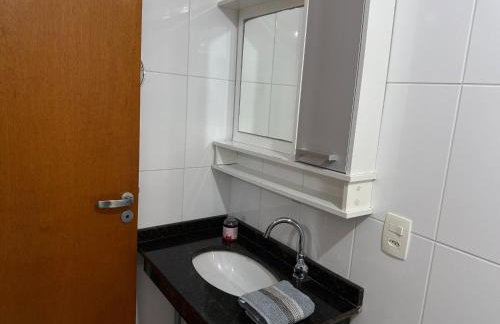 Apartamento Aconchegante em Localização Central - Foto 12