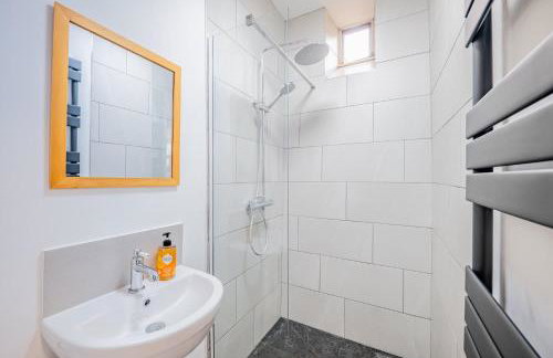 Grade II Listed House Tranquil Garden & Parking - Foto 23