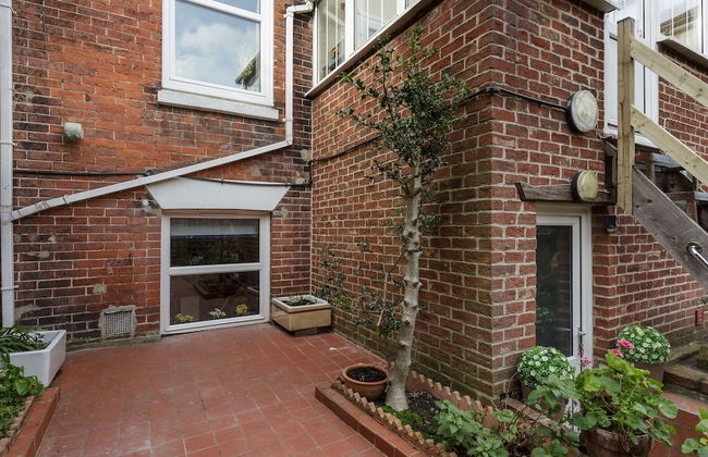 Albany Garden - Photo 15