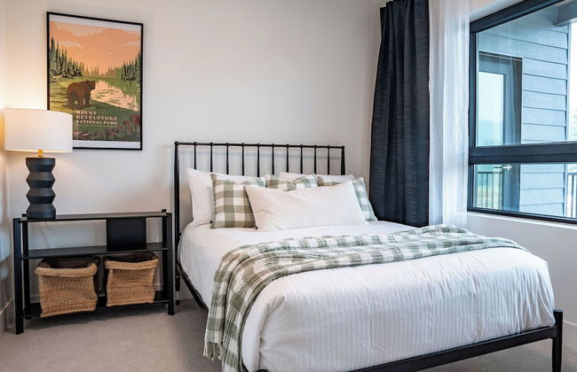 The Selkirk House by Revelstoke Vacations - Photo 6