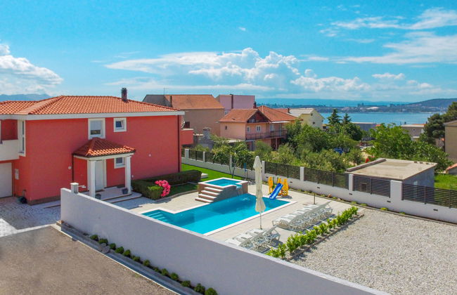 Queen Ahn with heated pool - Foto 13