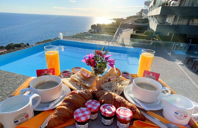 Sara Riviera - Foto 1