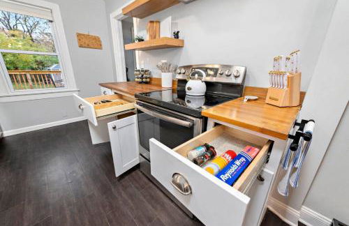 3BR 3BA Fairway Home • Dog-Friendly • Fenced Yard - Photo 10