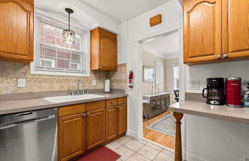 4 Bedroom 2 Bath Middle of it all Sleeps 8 - Foto 18