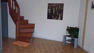 Logement tout équipé centre ville - Photo 2