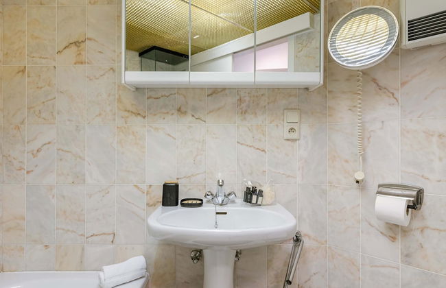 Hydro Palace - Stylish Charming Apartment With s - Photo 37