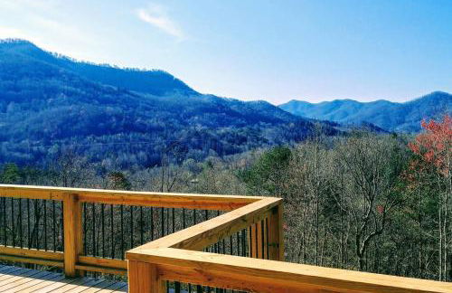 Peace of Heaven, Modern Chic Cabin, Majestic Mountain Views, Hot Tub, Fire Pit, Outdoor Games, Close to Town - Foto 7