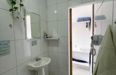 Suites Casa Azul-Vila do Abraão- conforto, limpeza, ótima localização - Foto 20