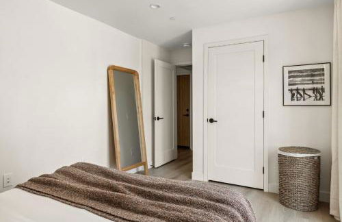 Tide House Unit D Modern Oceanview 1BD w Parking - Foto 15