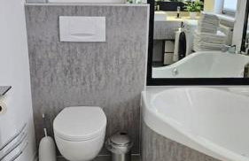 CASA8070 - Exklusive große Maisonette-Wohnung 91 qm für Familien, Gruppen, Geschäftsreisende, inklusive Parkplatz, WLAN, Kaffee und Tee, voll ausgestattet für 1 bis 9 Personen, zentrumsnah an der Autobahn A9 Ingolstadt-Süd - Photo 73