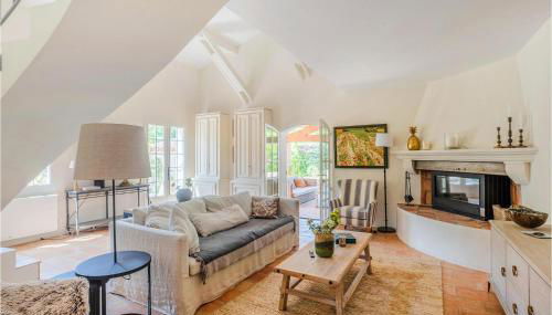 6 Bedroom Pet Friendly Home In Carcès - Foto 3