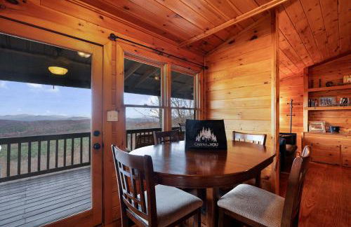 Eagles View Ridge - Gorgeous Mountain Views from the Hot Tub + Firepit - Foto 35