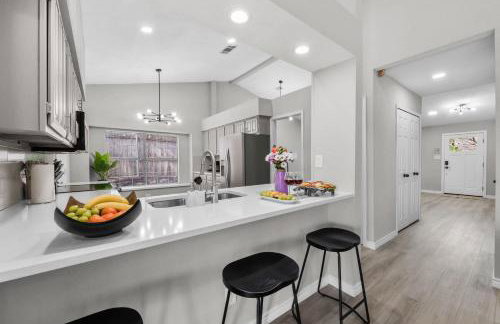 Beautiful 4BR 2B Home with pool near At&t Stadium - Foto 22