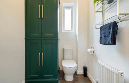 London 4-Bed in Coulsdon, 20 mins Gatwick, Parking - Foto 7