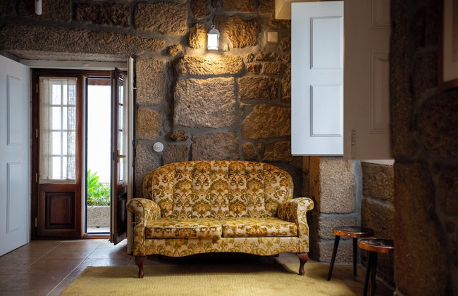 Casa dos Livros - Guest House - Photo 75