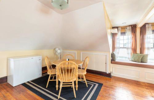 Quaint 3rd Floor Loft - Foto 2